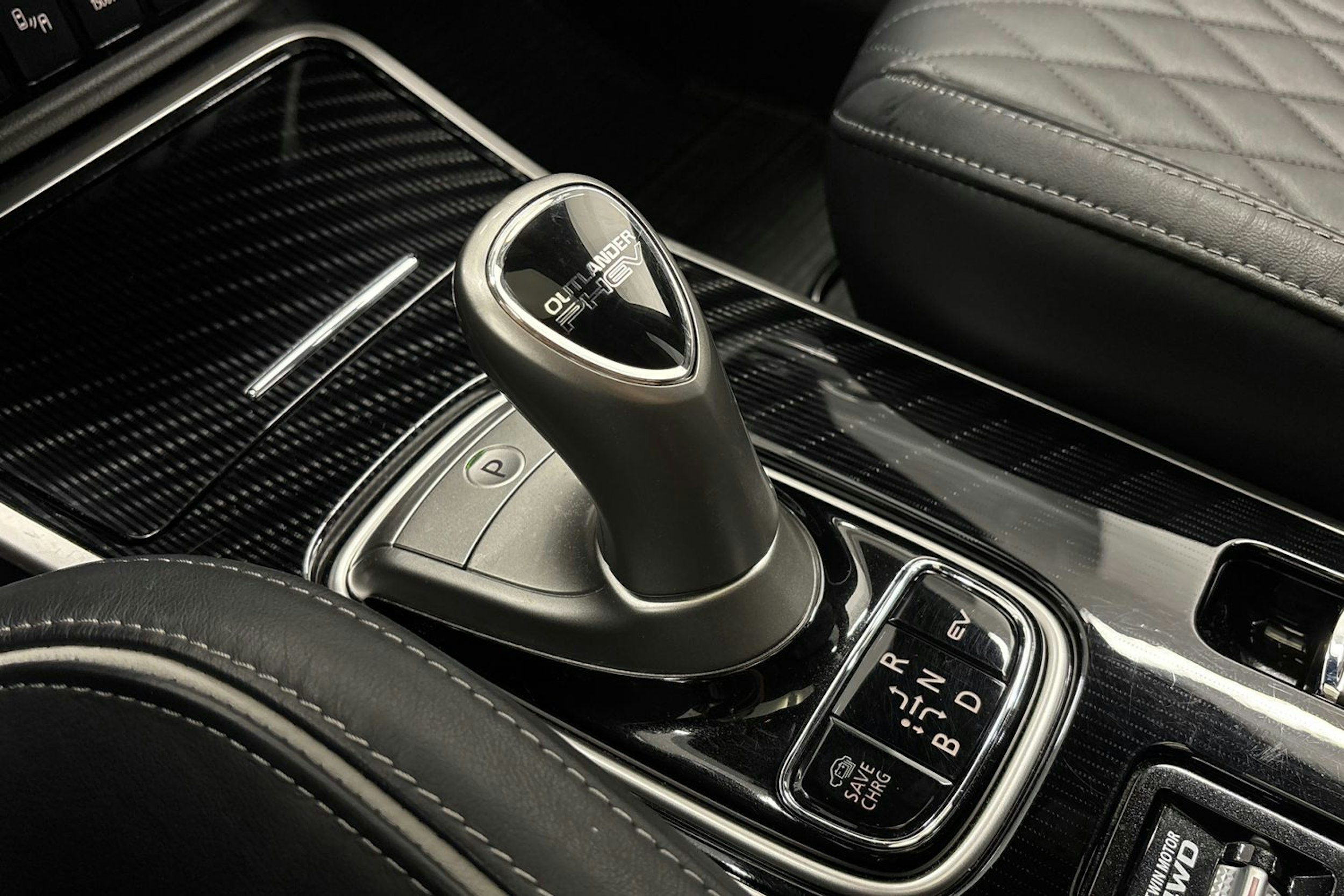 Harmaa Mitsubishi Outlander 2020 kuva 23.