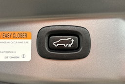 Harmaa Mitsubishi Outlander 2020 kuva 25.