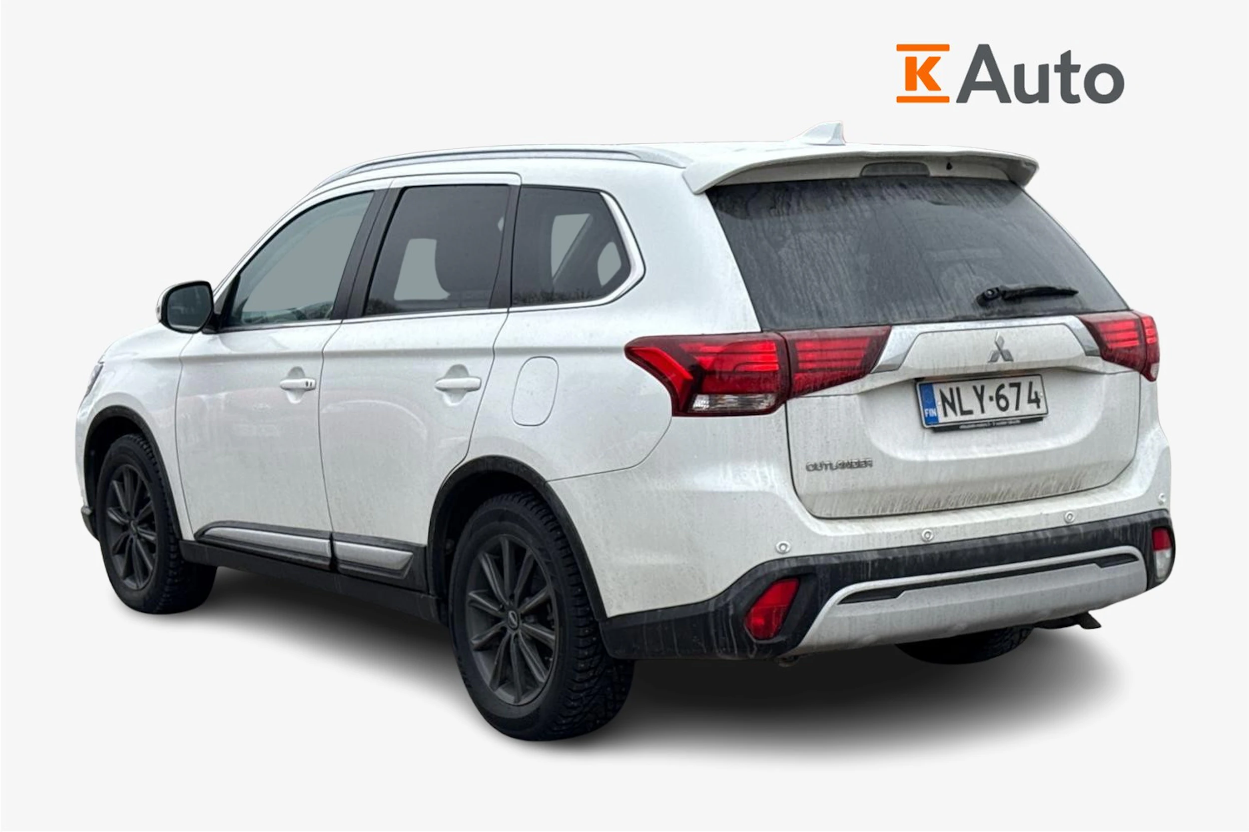 Valkoinen Mitsubishi Outlander 2020 kuva 2.