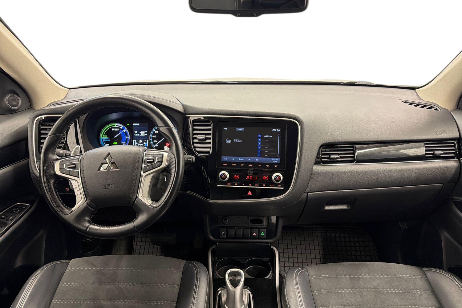 Mitsubishi Outlander 2020, bild 7/28