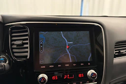 ruskea (beige) Mitsubishi Outlander PHEV 2020 kuva 23.