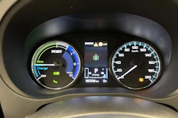 punainen Mitsubishi Outlander 2020 kuva 20.