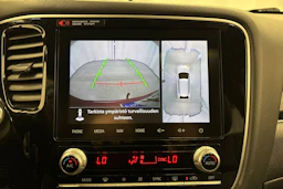 punainen Mitsubishi Outlander 2020 kuva 26.