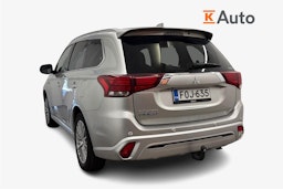 harmaa Mitsubishi Outlander 2021 kuva 2.
