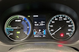 harmaa Mitsubishi Outlander 2021 kuva 19.