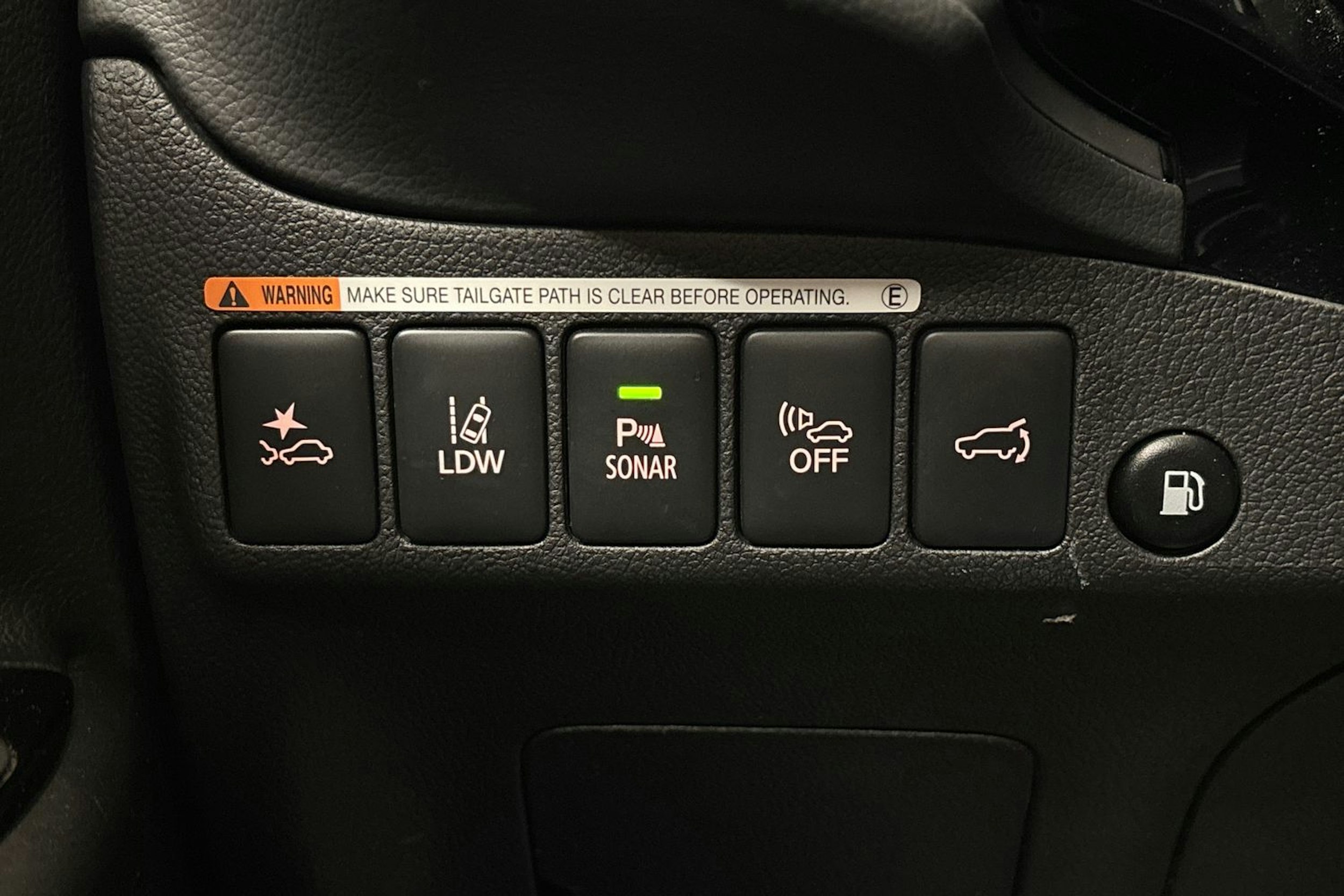 harmaa Mitsubishi Outlander 2021 kuva 20.