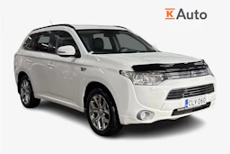 Valkoinen Mitsubishi Outlander PHEV 2014 kuva 1.