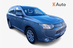 harmaa Mitsubishi Outlander PHEV 2014 kuva 1.