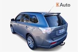 harmaa Mitsubishi Outlander PHEV 2014 kuva 2.