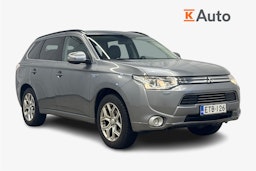 harmaa Mitsubishi Outlander PHEV 2014 kuva 1.
