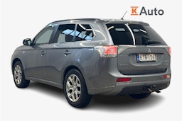 harmaa Mitsubishi Outlander PHEV 2014 kuva 2.