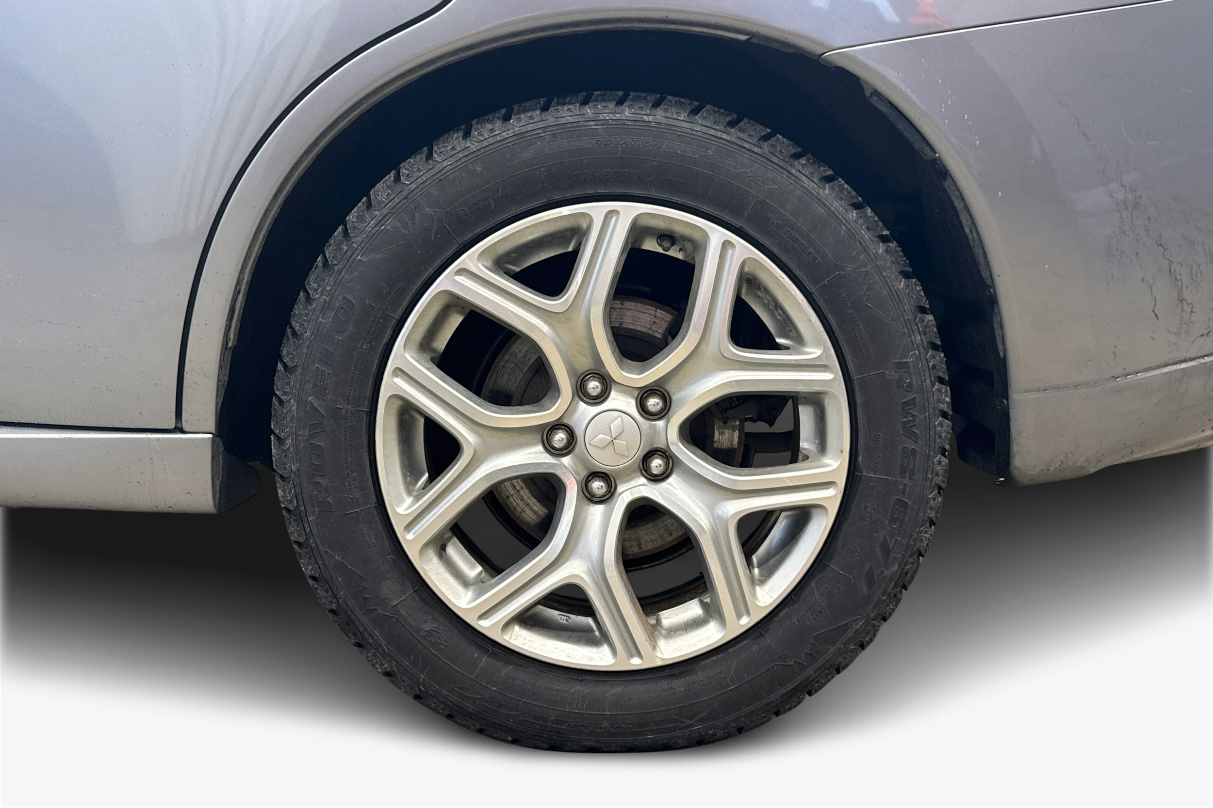 harmaa Mitsubishi Outlander PHEV 2014 kuva 9.