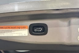 harmaa Mitsubishi Outlander PHEV 2014 kuva 25.