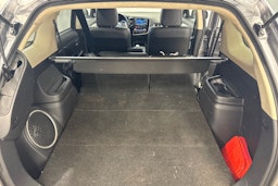 harmaa Mitsubishi Outlander PHEV 2014 kuva 32.