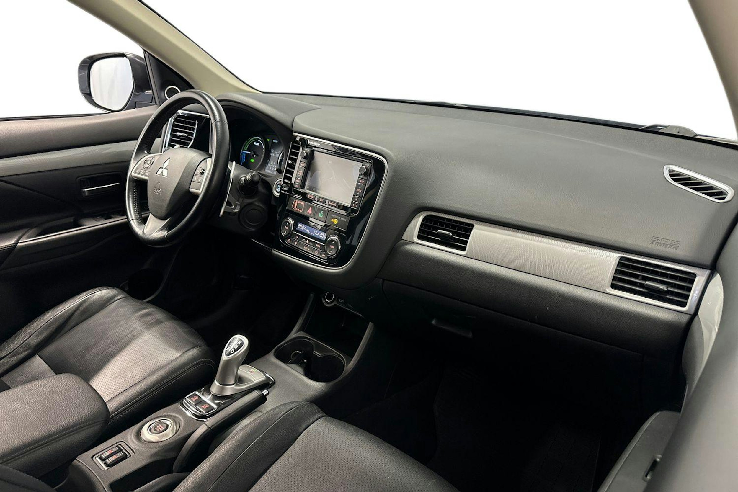 met. sininen Mitsubishi Outlander PHEV 2014 kuva 9.