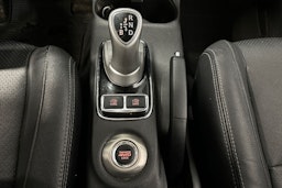 met. sininen Mitsubishi Outlander PHEV 2014 kuva 24.