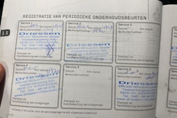 Valkoinen Mitsubishi Outlander PHEV 2014 kuva 24.