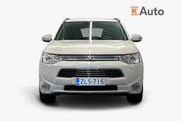 valkoinen Mitsubishi Outlander PHEV 2014 kuva 4.