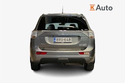 harmaa Mitsubishi Outlander PHEV 2015 kuva 3.