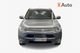 Harmaa Mitsubishi Outlander PHEV 2015 kuva 5.