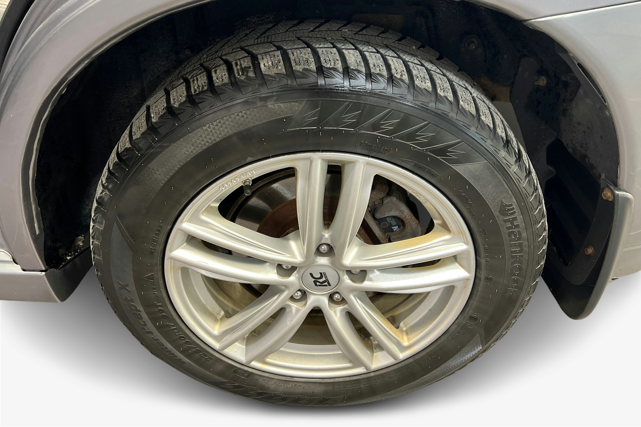 Harmaa Mitsubishi Outlander PHEV 2015 kuva 11.