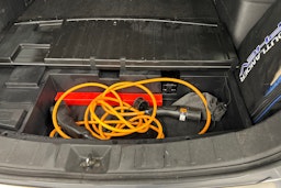 Harmaa Mitsubishi Outlander PHEV 2015 kuva 15.