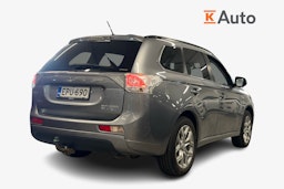 harmaa Mitsubishi Outlander PHEV 2015 kuva 2.