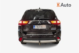musta Mitsubishi Outlander PHEV 2015 kuva 3.
