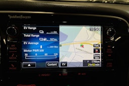 musta Mitsubishi Outlander PHEV 2015 kuva 25.