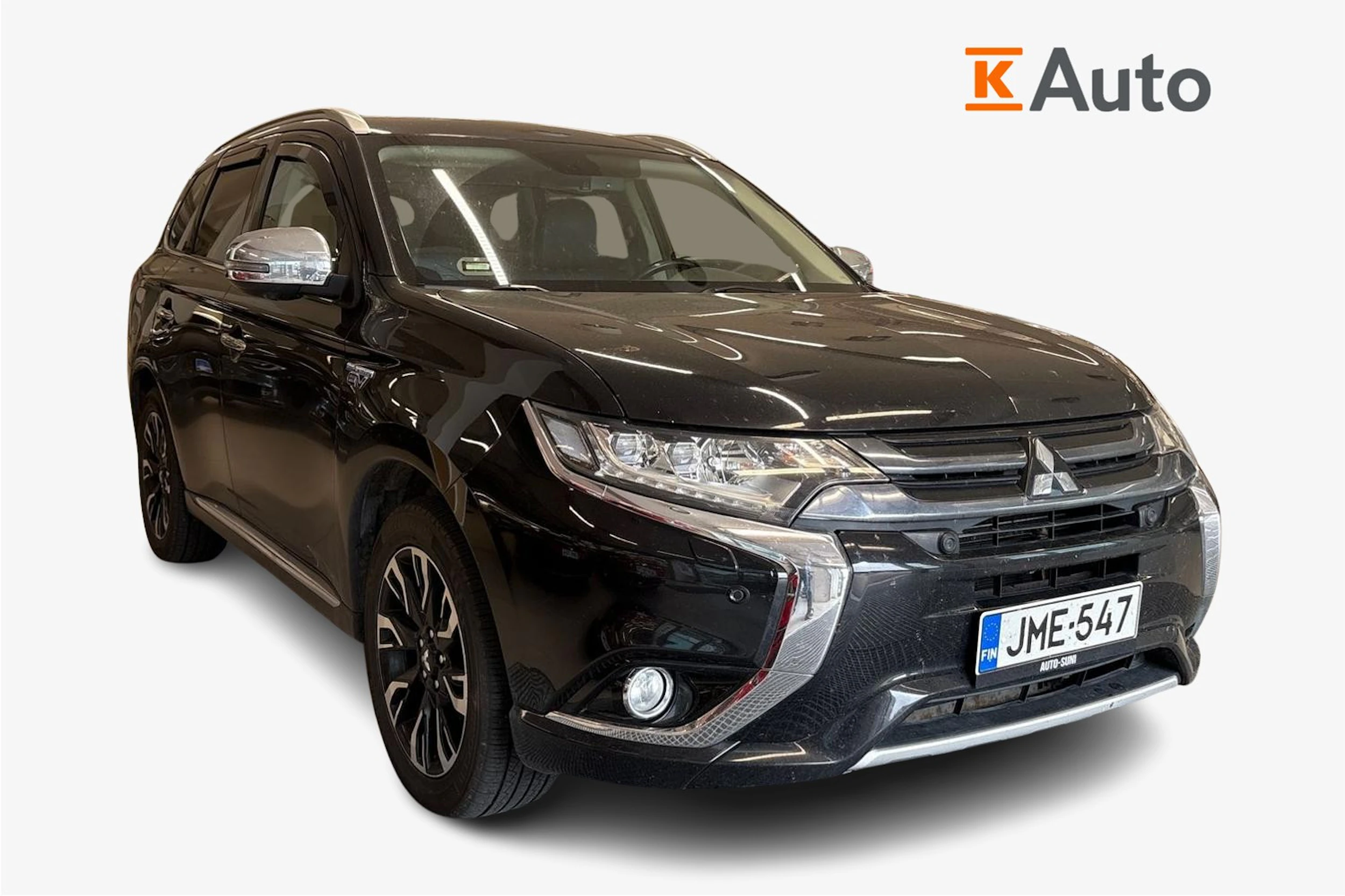 musta Mitsubishi Outlander PHEV 2015 kuva 1.