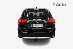 Musta Mitsubishi Outlander PHEV 2016 kuva 4.
