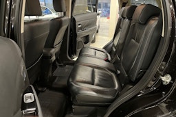 musta Mitsubishi Outlander PHEV 2016 kuva 17.