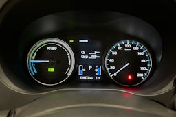 musta Mitsubishi Outlander PHEV 2016 kuva 18.