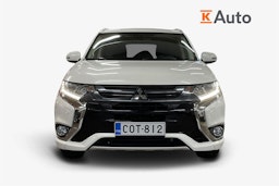 Valkoinen Mitsubishi Outlander PHEV 2016 kuva 5.