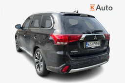musta Mitsubishi Outlander PHEV 2016 kuva 2.
