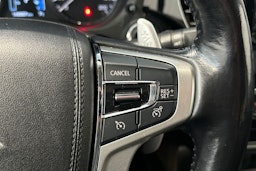 valkoinen Mitsubishi Outlander PHEV 2016 kuva 30.