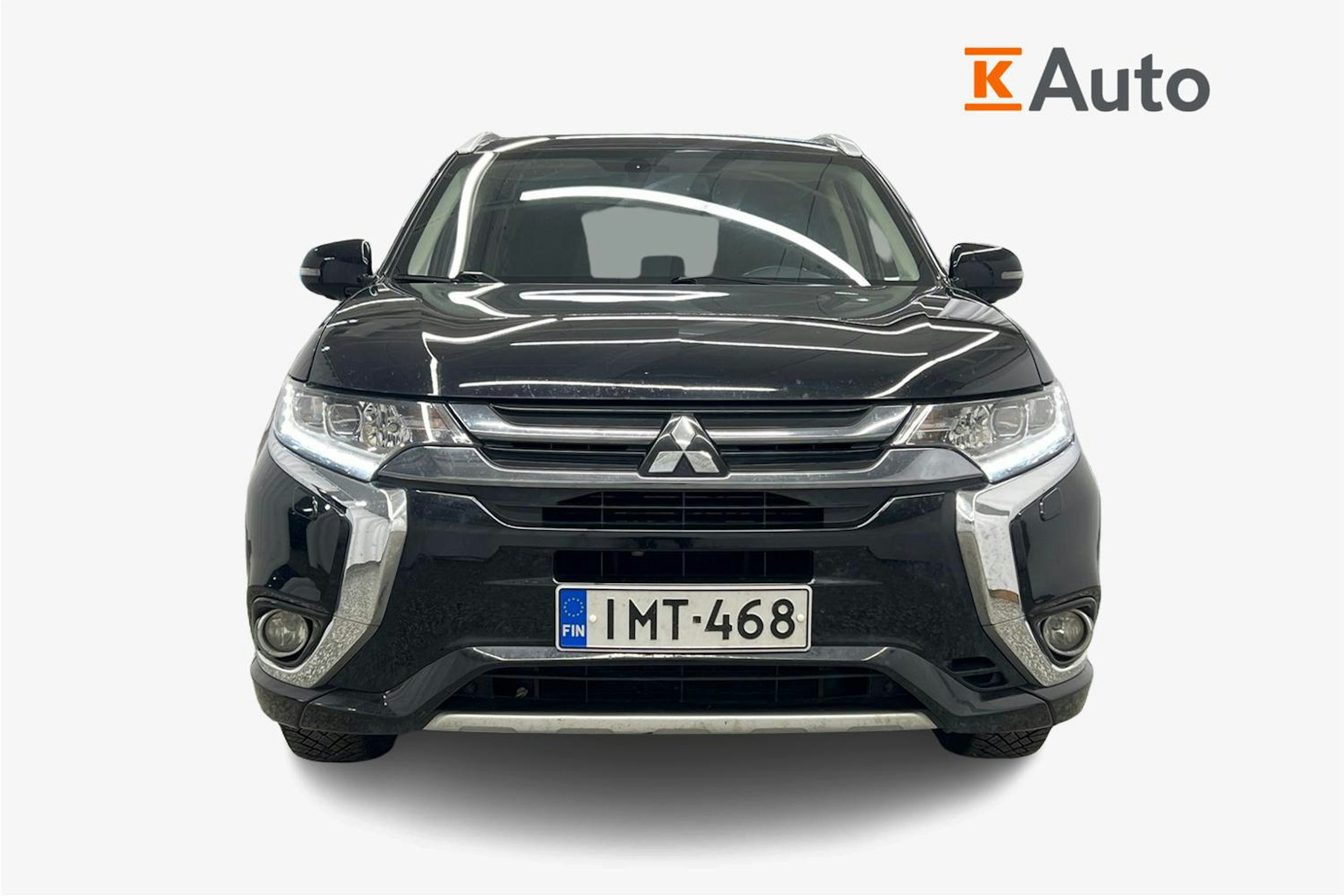 Musta Mitsubishi Outlander PHEV 2016 kuva 5.