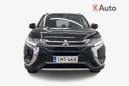 Musta Mitsubishi Outlander PHEV 2016 kuva 5.