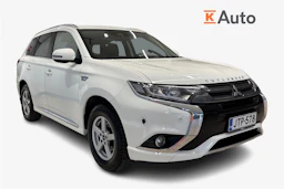 Valkoinen Mitsubishi Outlander PHEV 2017 kuva 1.