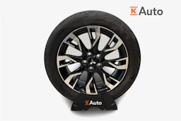 Valkoinen Mitsubishi Outlander PHEV 2017 kuva 9.