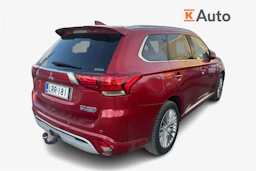 Punainen Mitsubishi Outlander PHEV 2019 kuva 2.