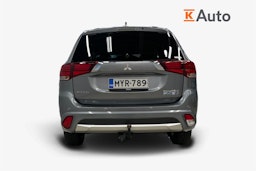 Harmaa Mitsubishi Outlander PHEV 2018 kuva 3.