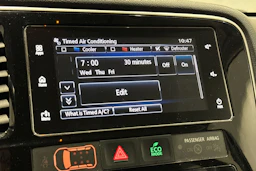 musta Mitsubishi Outlander PHEV 2018 kuva 20.