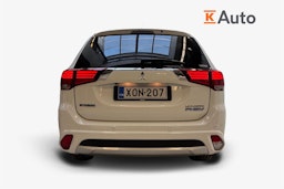 valkoinen Mitsubishi Outlander PHEV 2018 kuva 3.
