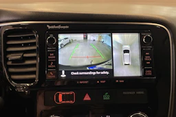 Musta Mitsubishi Outlander PHEV 2018 kuva 18.