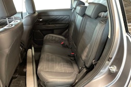met. harmaa Mitsubishi Outlander PHEV 2018 kuva 10.