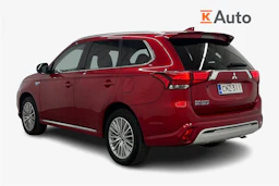punainen Mitsubishi Outlander PHEV 2019 kuva 2.