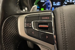 harmaa Mitsubishi Outlander PHEV 2020 kuva 18.