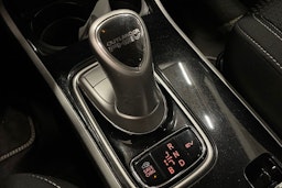 harmaa Mitsubishi Outlander PHEV 2020 kuva 27.