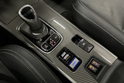 punainen Mitsubishi Outlander PHEV 2019 kuva 29.